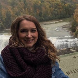 Meet your Posher, Haley